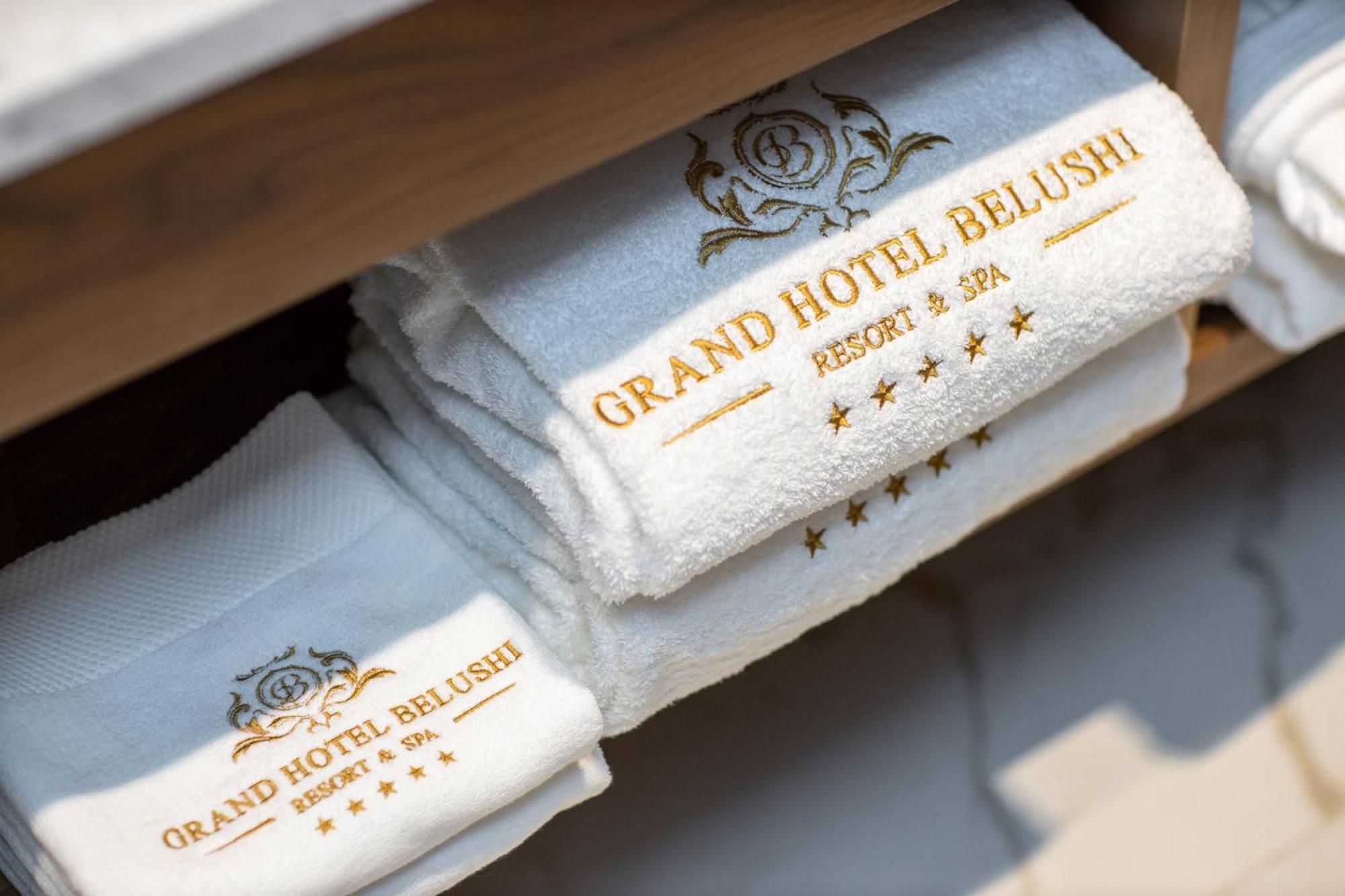 Grand Hotel Belushi Boge Exterior photo