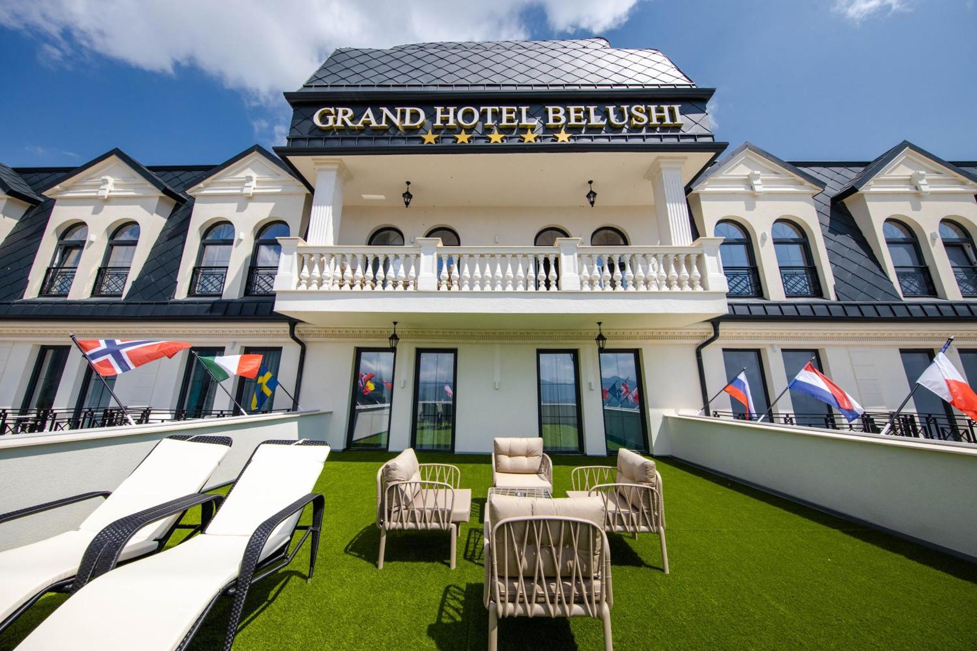 Grand Hotel Belushi Boge Exterior photo